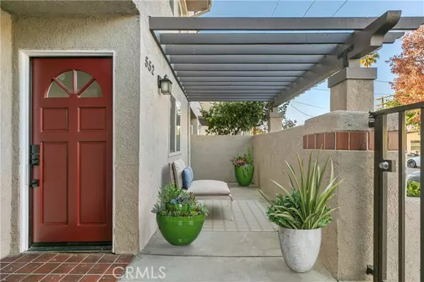 Glendale, CA 91203,552 Hahn