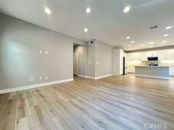 Ontario, CA 91761,4224 S Crisanta Privado