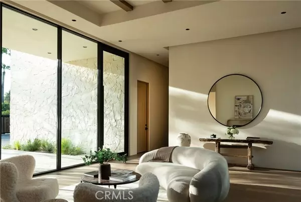 Woodland Hills, CA 91367,5824 Manton AVE