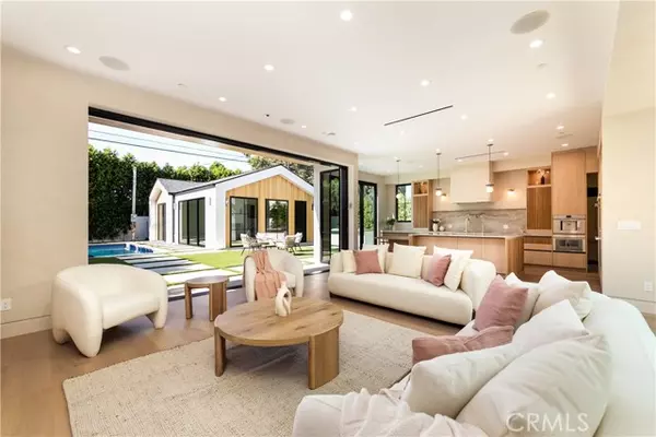 Encino, CA 91436,16749 Addison