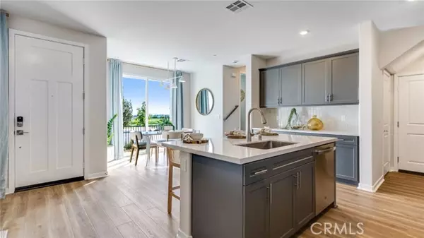 2775 E Amberley Privado, Ontario, CA 91762