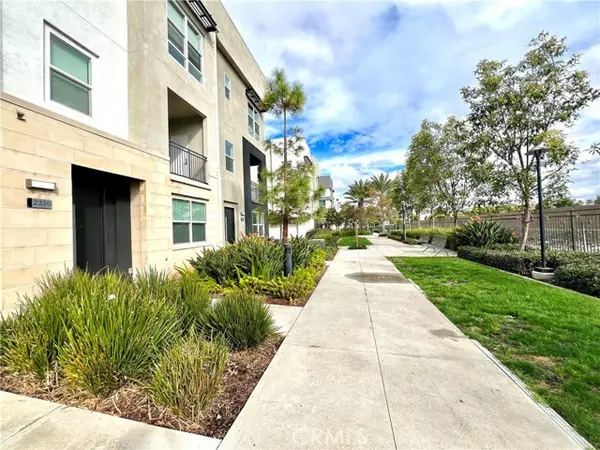 Irvine, CA 92614,2336 Synergy