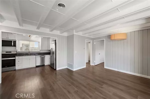 Corona Del Mar, CA 92625,3212 2nd