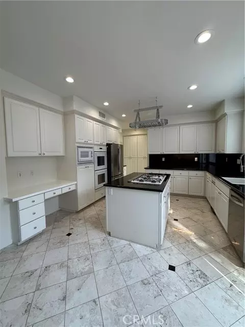 Irvine, CA 92606,6 Ponte