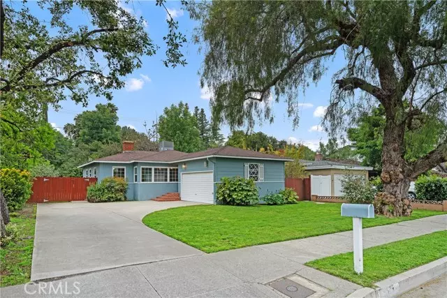 Woodland Hills, CA 91367,5529 Fallbrook