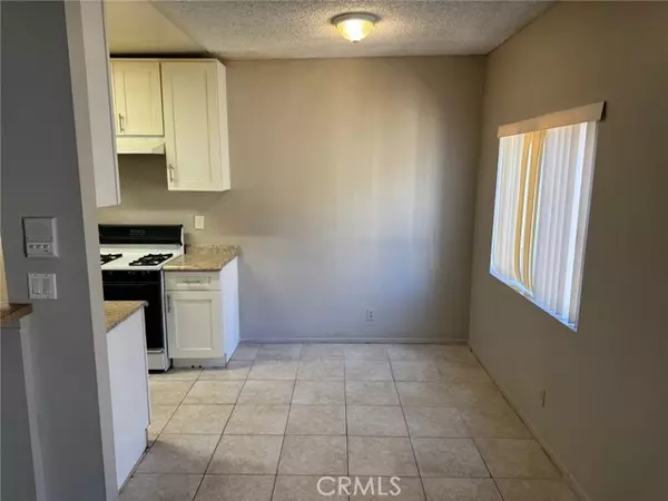 North Hills, CA 91343,15516 Nordhoff ST 209