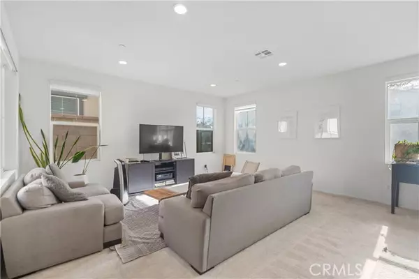 Ontario, CA 91761,2811 E Kendall