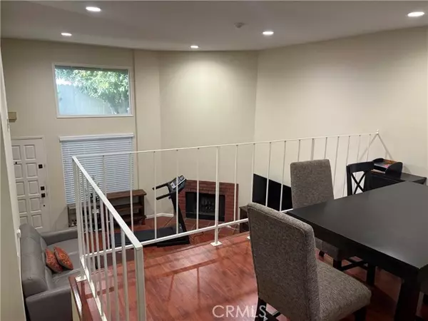 Redondo Beach, CA 90278,2304 Mathews AVE 2