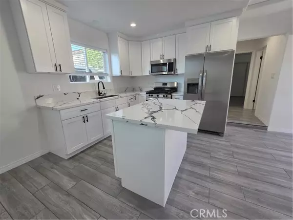 North Hills, CA 91343,16328 Parthenia