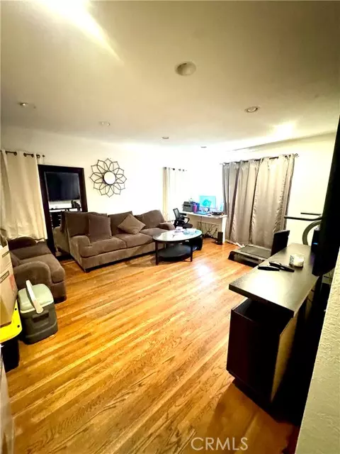 Los Angeles, CA 90059,630 E 119th