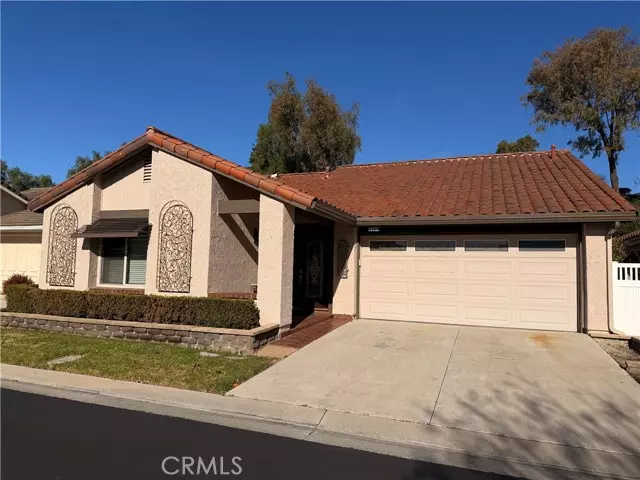 Mission Viejo, CA 92692,23611 Villena