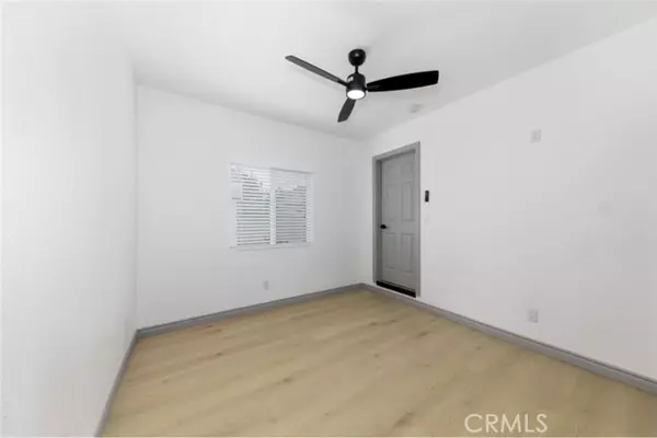 Long Beach, CA 90805,10 1/2 W Trafford ST