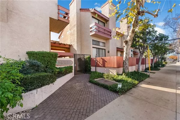 Canoga Park, CA 91304,21054 Parthenia 11