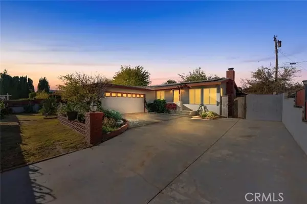 44221 4th ST, Lancaster, CA 93535