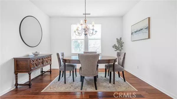 Valencia, CA 91381,26812 Peppertree DR