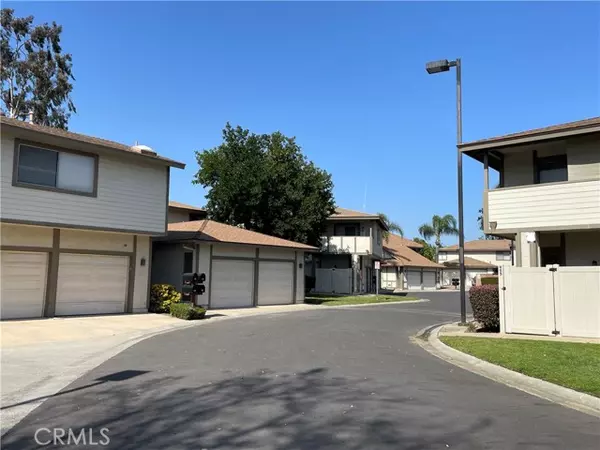 Ontario, CA 91762,960 Pinyon CT