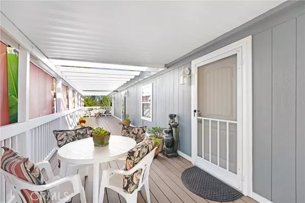 Woodland Hills, CA 91364,4201 Topanga Canyon Blvd 147