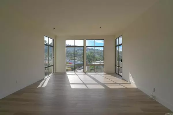 2130 Vallecitos 442, La Jolla, CA 92037