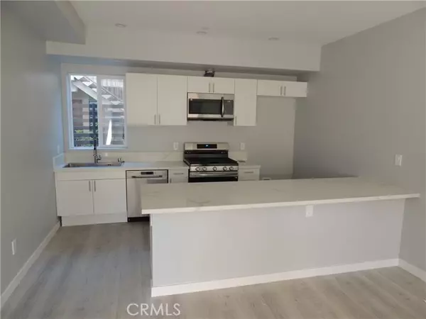 Woodland Hills, CA 91364,22735 Del Valle ST 2