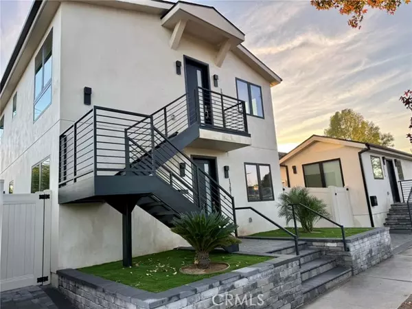 Encino, CA 91316,17816 W Bullock