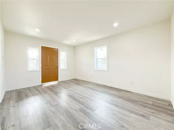 Compton, CA 90222,521 W Cherry ST