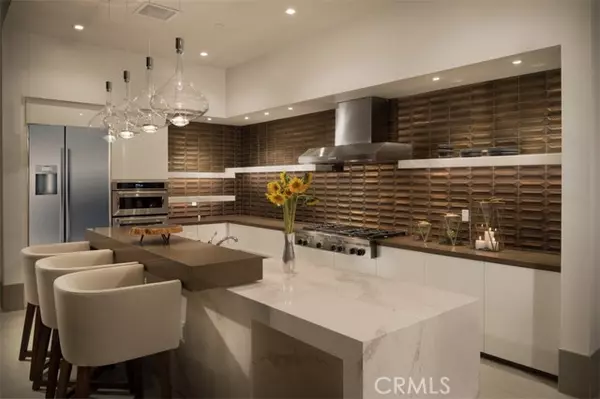 San Diego, CA 92108,2525 Everly CT