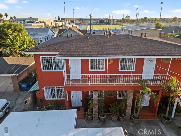 Compton, CA 90220,330 W Laurel ST A