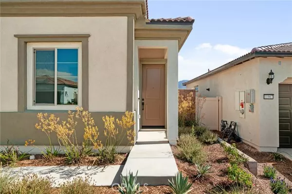 Corona, CA 92883,11919 Greenpeak ST