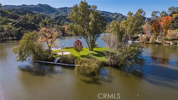 Agoura Hills, CA 91301,2232 Lakeshore