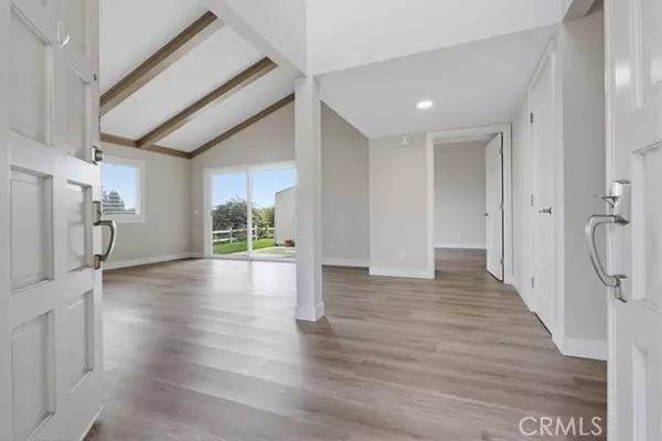 Carlsbad, CA 92008,4714 Birchwood CIR