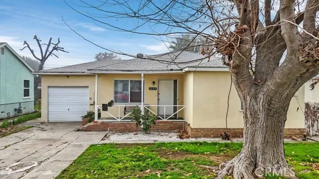 Bakersfield, CA 93308,1229 Castaic AVE