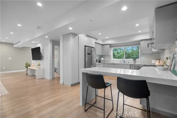 14157 Tiara ST 101, Sherman Oaks, CA 91401