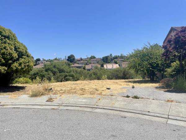 Willowcreek ST, Watsonville, CA 95076