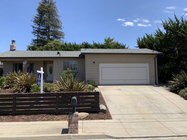 250 Cambridge DR, Watsonville, CA 95076