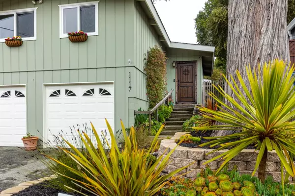 Pacific Grove, CA 93950,1117 Presidio BLVD