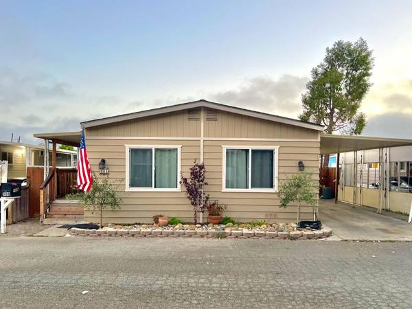 49 Blanca LN 908, Watsonville, CA 95076