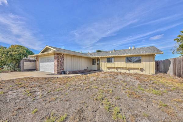 985 Stokes WAY, Salinas, CA 93907