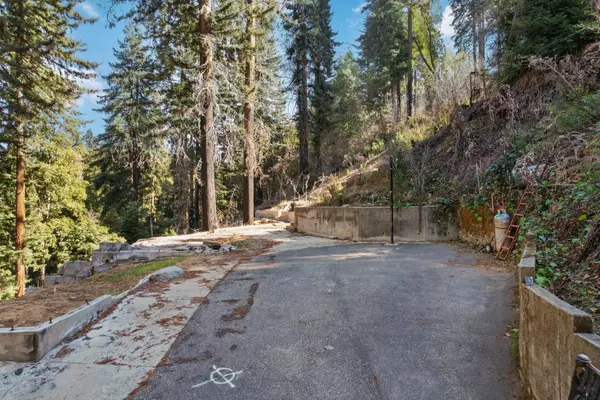 Boulder Creek, CA 95006,185 Knob Hill DR