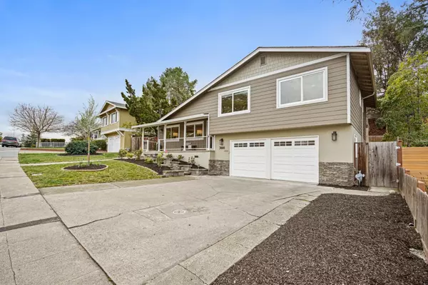 Redwood City, CA 94061,3666 Farm Hill BLVD