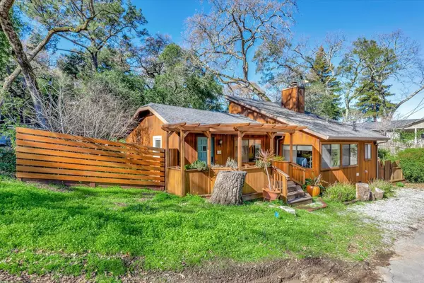 Portola Valley, CA 94028,111 Carmel WAY