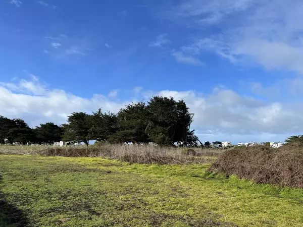 Half Moon Bay, CA 94019,000 4th Ave