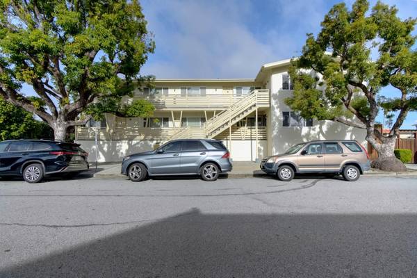 200 Chadbourne AVE, Millbrae, CA 94030
