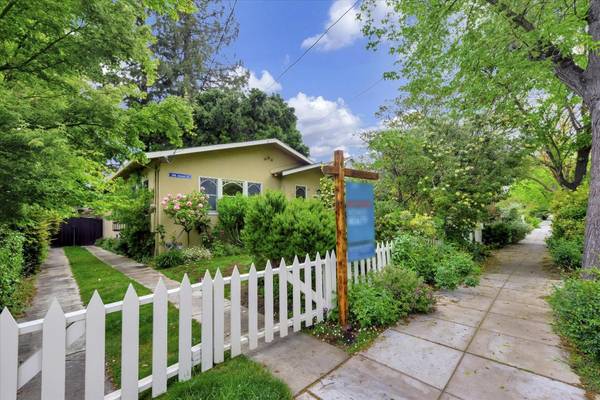 1308 Johnson ST, Menlo Park, CA 94025