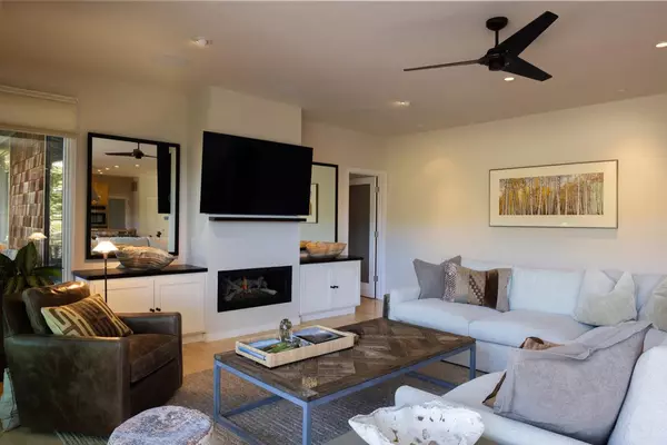 Carmel Valley, CA 93924,73 Calle De Los Ositos