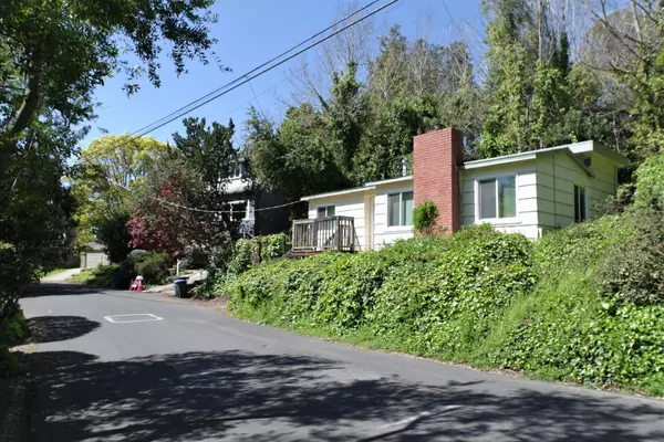 Kensington, CA 94707,72 Norwood AVE