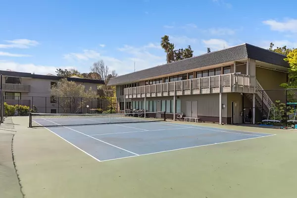 San Bruno, CA 94066,8117 Shelter Creek LN