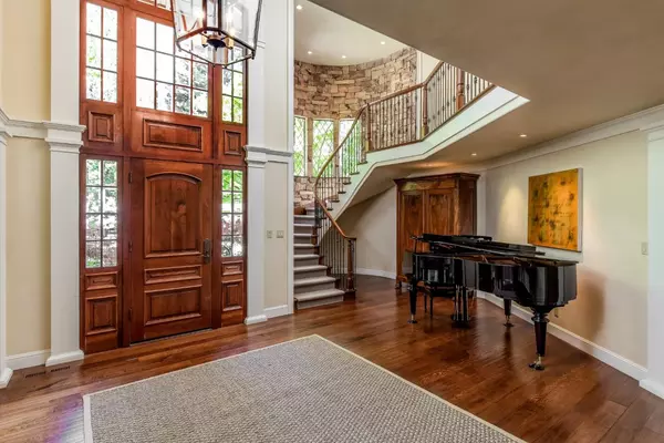 Portola Valley, CA 94028,205 Georgia LN