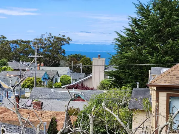 Pacific Grove, CA 93950,643 Laurel AVE