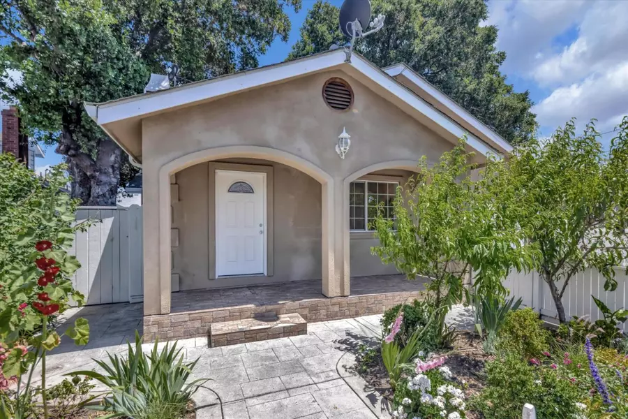 2218 Ralmar AVE, East Palo Alto, CA 94303