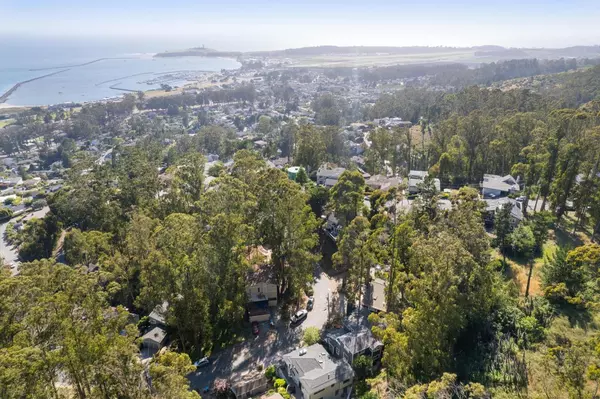 El Granada, CA 94018,378 El Granada BLVD